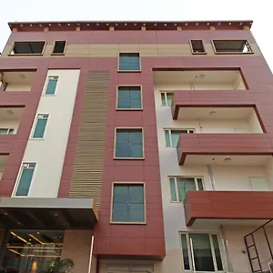 3* Hotel Capital O 4535 Uma Palace